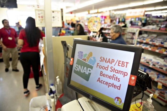 does grocery outlet accept food stamps